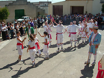 Dance de Las Pedrosas, crowfunding