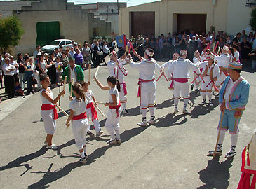 Dance de Las Pedrosas, crowfunding